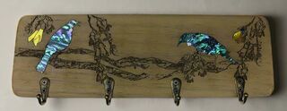 Keyholder Tui on Recycled Wood