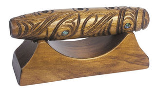 Koauau Maori Flute on Base 