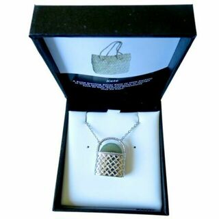 Sterling Silver Kete with Pounamu Pendant